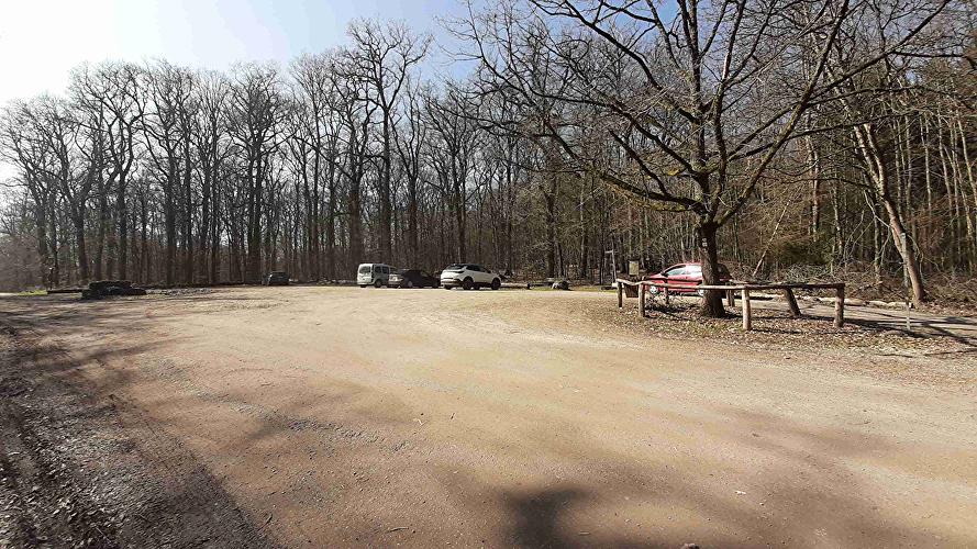 Wanderparkplatz Monstranzenbaum