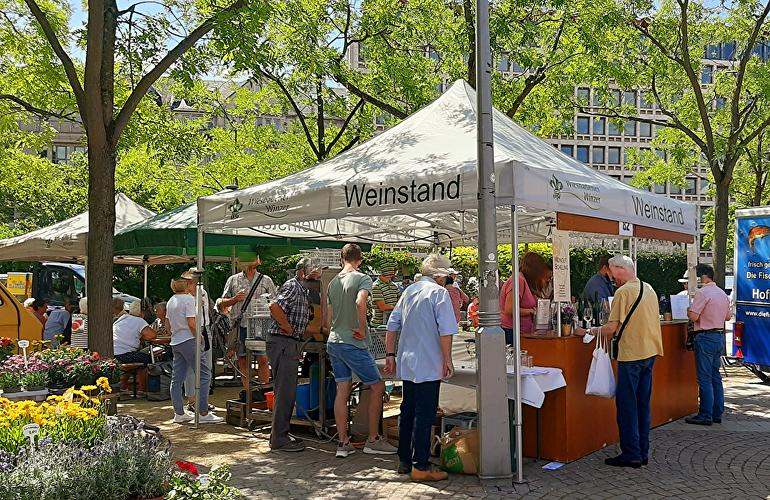 Weinstand Wiesbadener Winzer