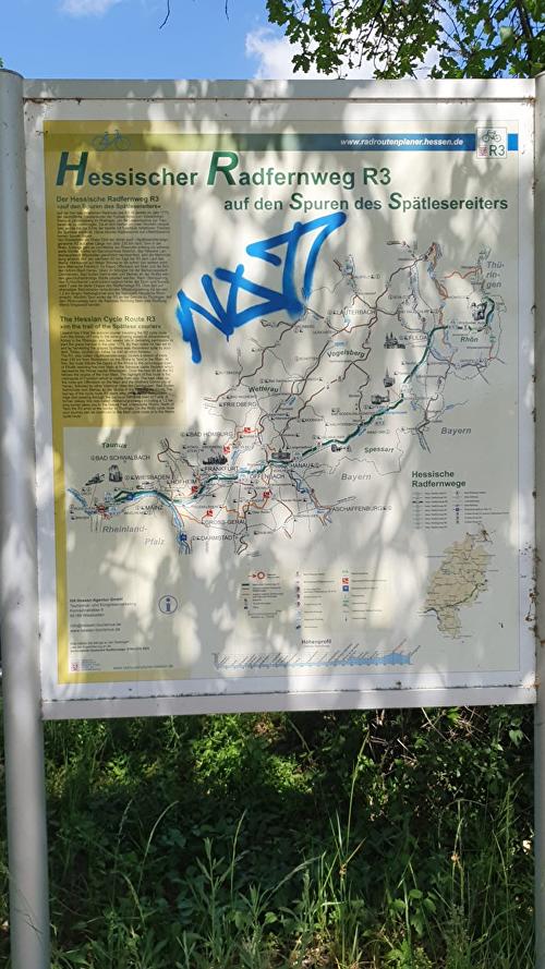 Hessischer Radfernweg entlang des Rheins R3